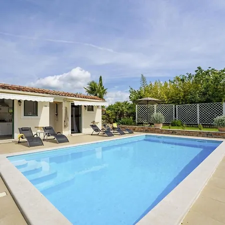 Zatka In Zatka Cepic - Haus Fuer 6 Personen Villa