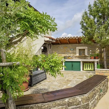 Villa Zatka In Zatka Cepic - Haus Fuer 6 Personen Krsan