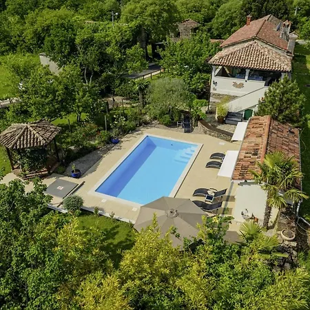 Zatka In Zatka Cepic - Haus Fuer 6 Personen Villa